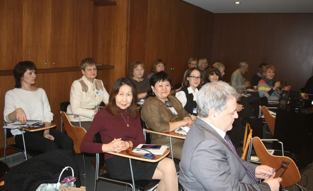 Нафото - российская делегация на семинаре в музее Мемориале _Шоа_. Париж, 8 февраля 2017 г..jpg